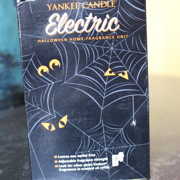 Yankee Candle, electric wall plug in spiced pumpkin fragrance unit - Picture 2 of 4